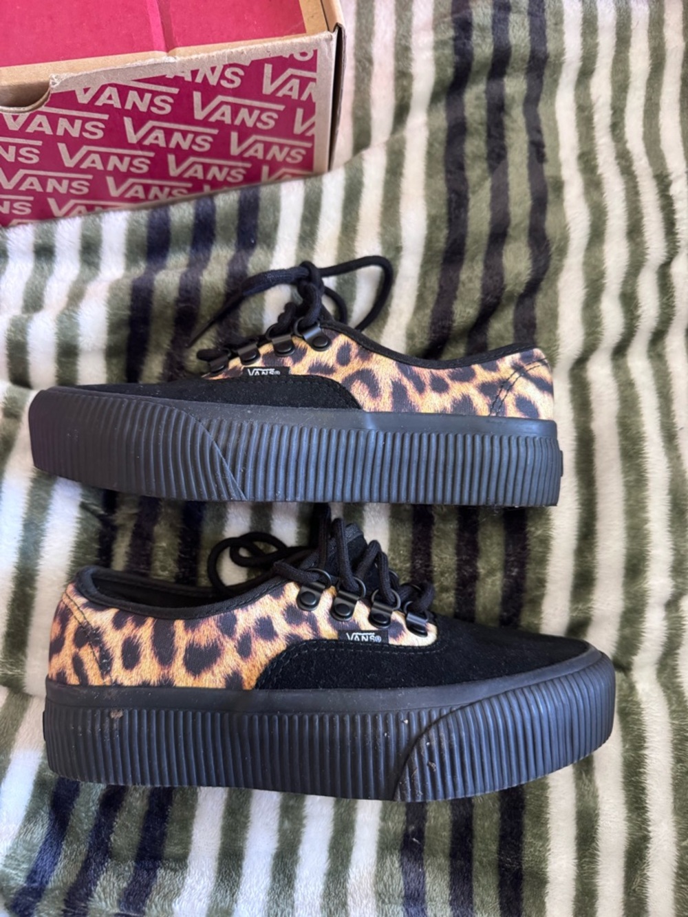 Vans Women's Platform Sneaker - Black with Leopard Print!